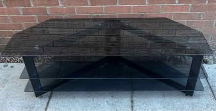 Photo of free TV stand (Eh54 9la) #1