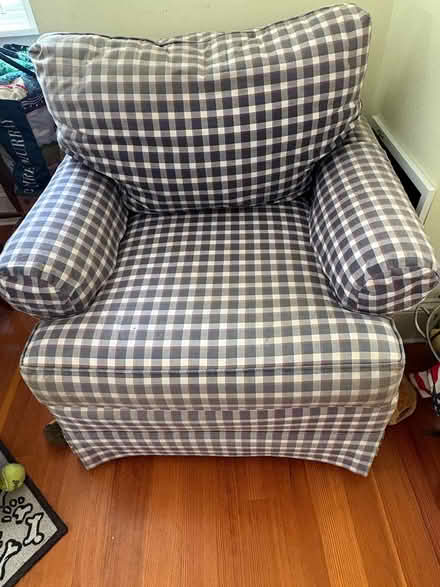 Photo of free Plaid 4-cushion sofa set (SMith Neck Rd) #4