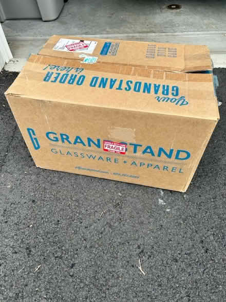 Photo of free Packing box with padding (Polo grounds Rd) #2