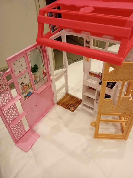 Photo of free Plastic doll house (Richmond TW9) #3