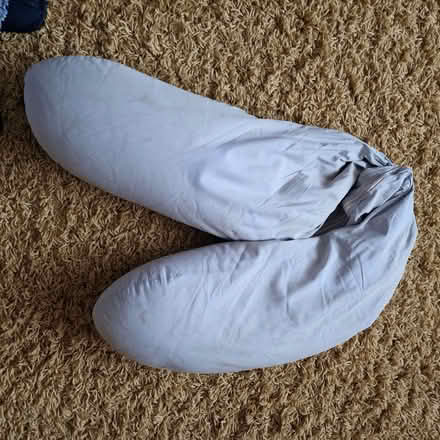Photo of free Maternity Pregnancy Breast Feeding Pillow (Watcombe TQ2) #1