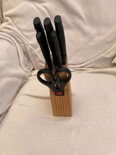 Photo of free Knife block with knives and scissors (Rothley LE7) #3