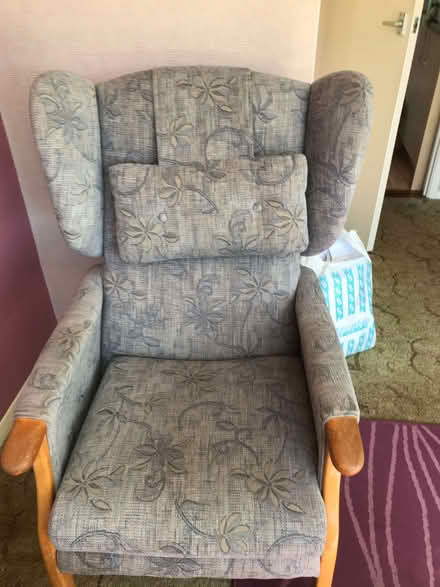 Photo of free Paisley blue & grey arm chair (Moulsham CM2) #1
