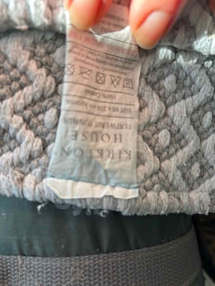 Photo of free X3 runners (SK17 Buxton) #2