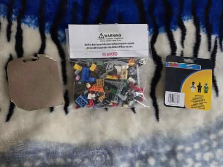 Photo of free Legos & Make-it Blocks Figures (West 7th) #2
