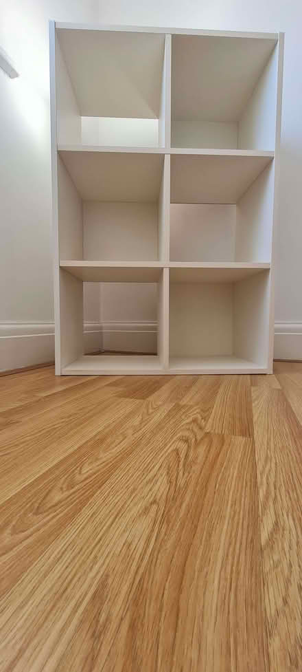 Photo of free 6 Cube Storage Unit Bookcase White (Wheatley DN2) #1