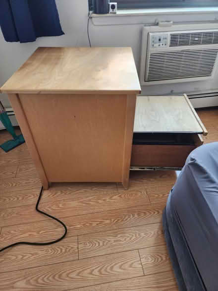 Photo of free Old school computer workstation (Flushing) #4
