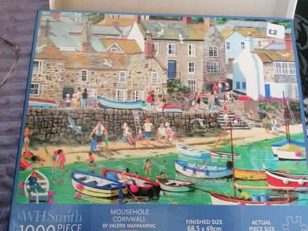 Photo of free WH Smith 1000 piece jigsaw (Presteigne LD8) #2