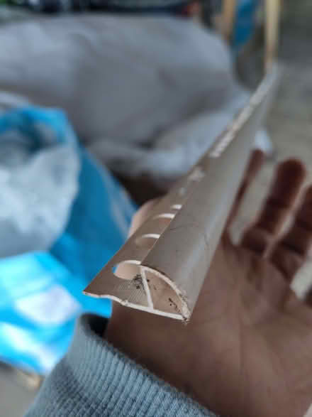 Photo of free 10mm quarter round white tile profile (St Ives PE27) #1