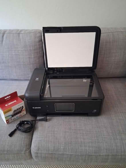 Photo of free Canon tr8520 printer w ink (Southside) #2
