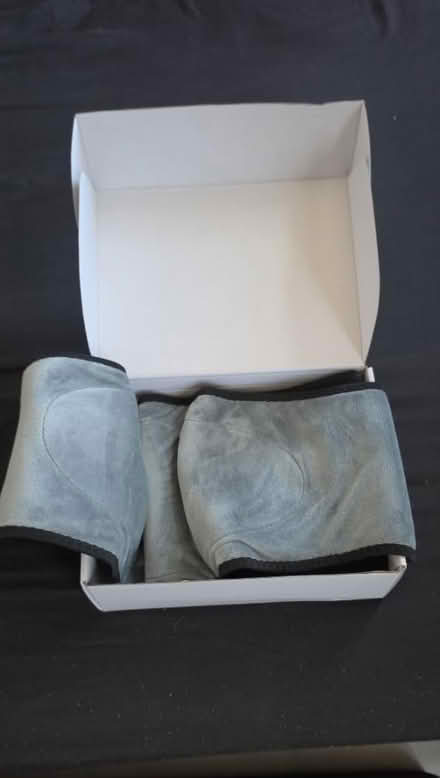 Photo of free Heating Massaging Belt (CR7) #3