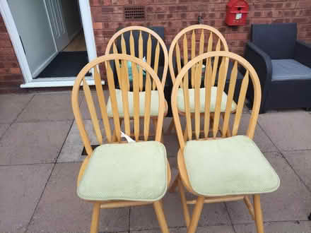 Photo of free Kitchen table and chairs (Wolverhampton WV14) #1