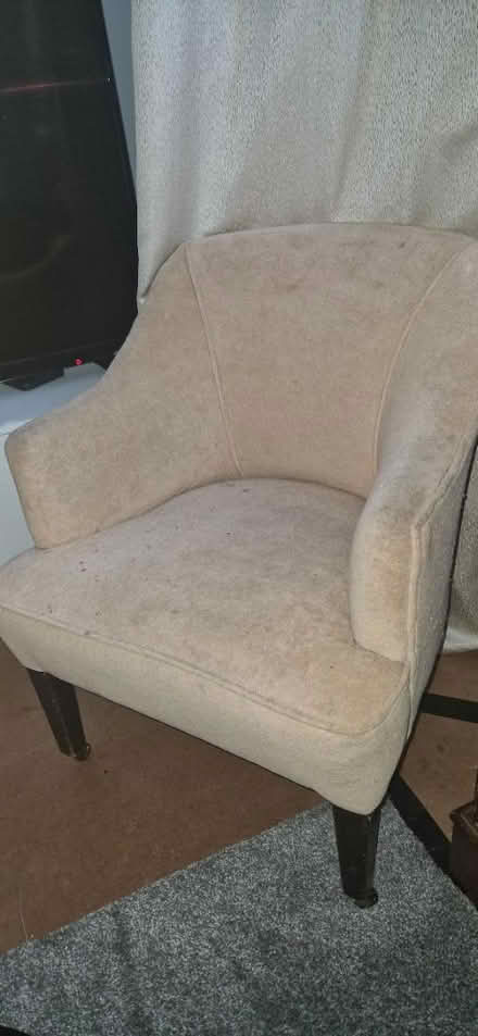 Photo of free Small chair (Penge SE20) #1