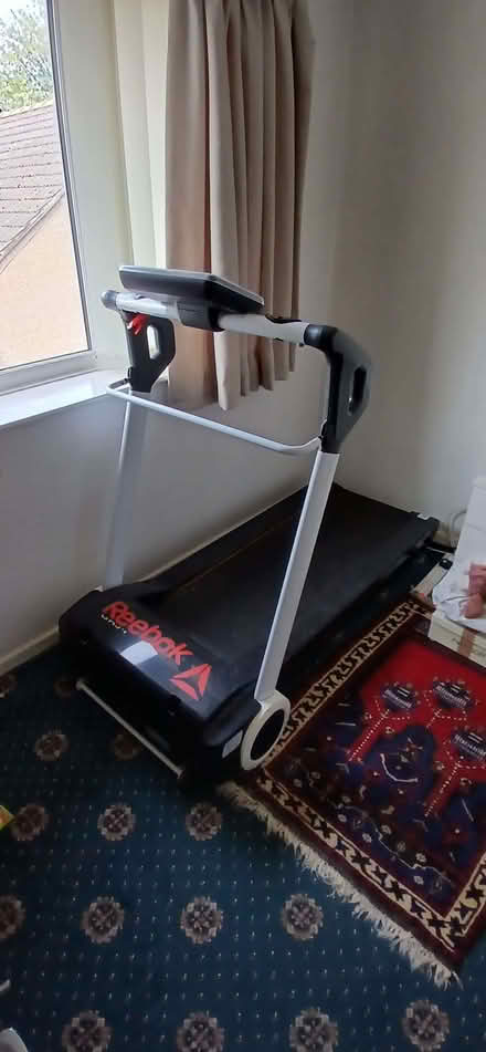 Photo of free Reebok I-run treadmill (Birkby HD2) #1