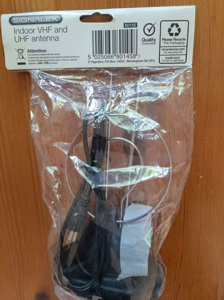 Photo of free Indoor VHF and UHF Antenna (Warsash SO31) #2