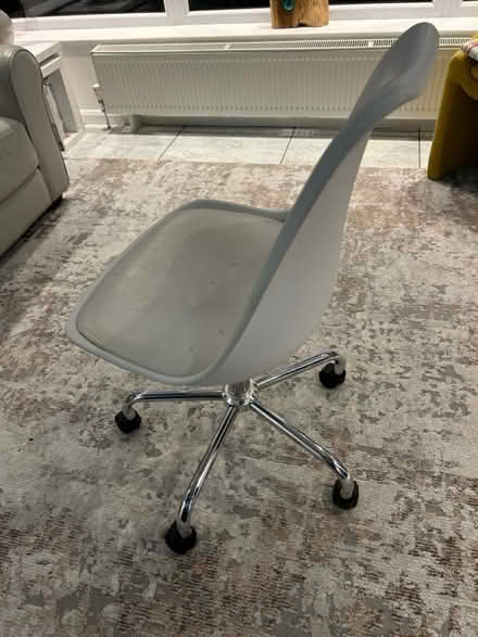 Photo of free Desk chair (RH16) #1