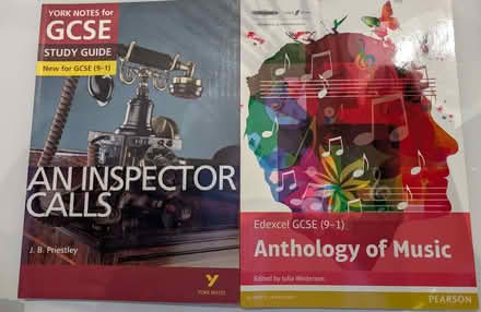 Photo of free Revision Books for GCSE & A Level & BTEC (Raynes Park SW20) #4