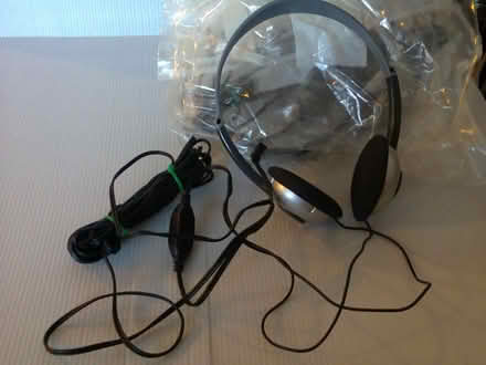 Photo of free Headphones - long cables, vol controls, 3 pairs. (Top Amersham HP6) #1