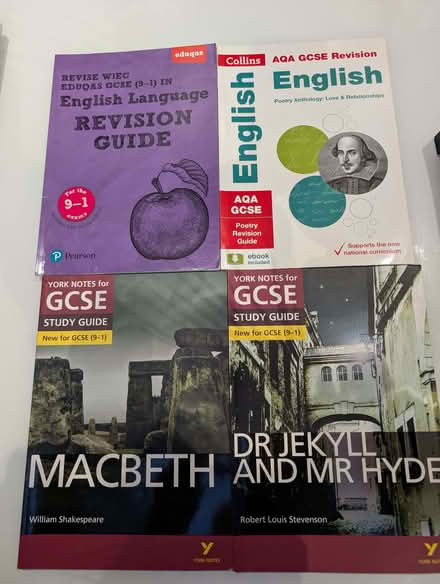 Photo of free Revision Books for GCSE & A Level & BTEC (Raynes Park SW20) #3
