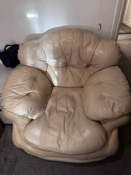 Photo of free Well Puffed Cream Single Sofa (M43 (Droylsden)) #2