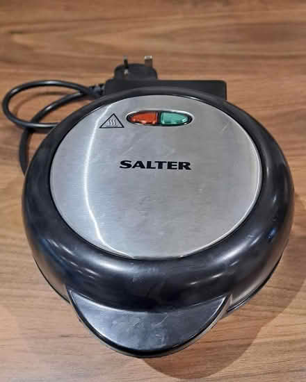 Photo of free Salter Omelette Maker (Bohemia TN37) #1