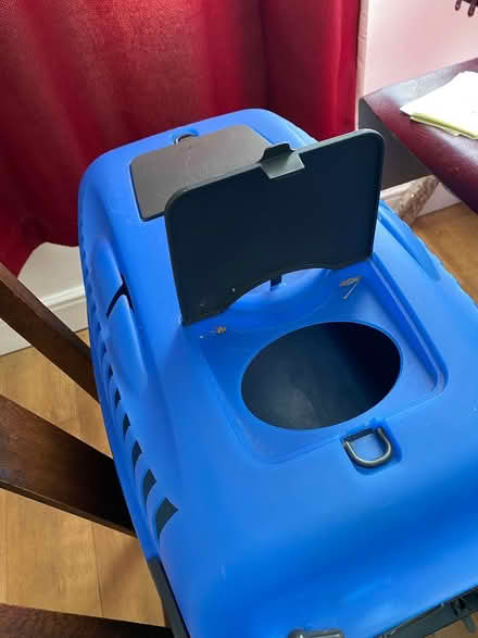 Photo of free Pet carrier (DE56 belper) #2