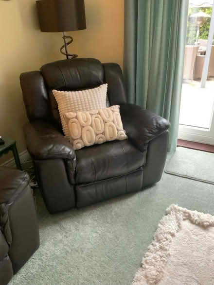 Photo of free 3piece suite (Braintree cm75gj) #3