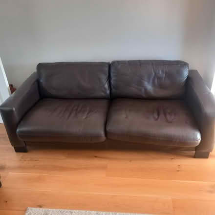 Photo of free Settee (Wellington, Telford.) #2