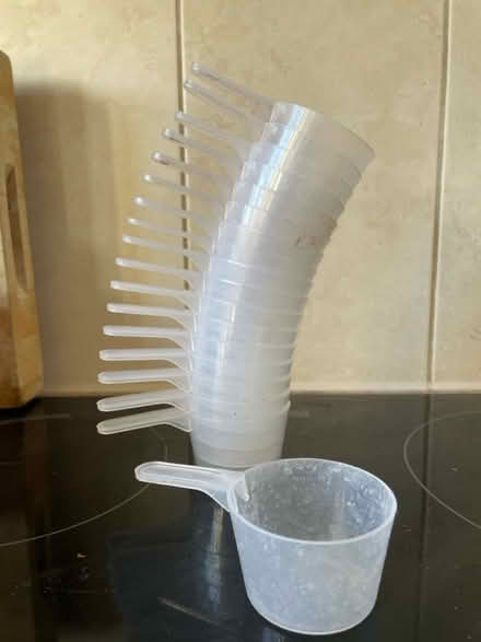 Photo of free Measuring cups - quarter cup (NW7 2DN) #1
