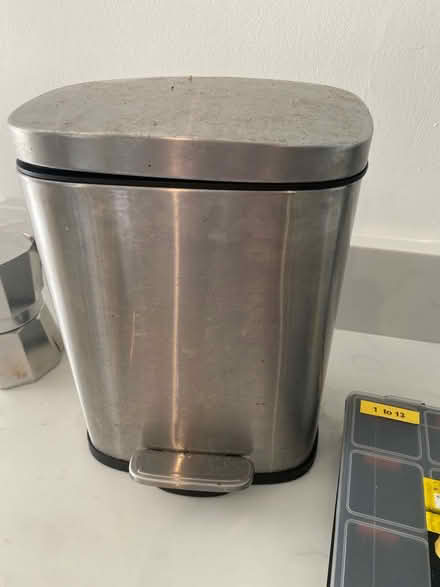 Photo of free Misc household goods (Stockwell) #2