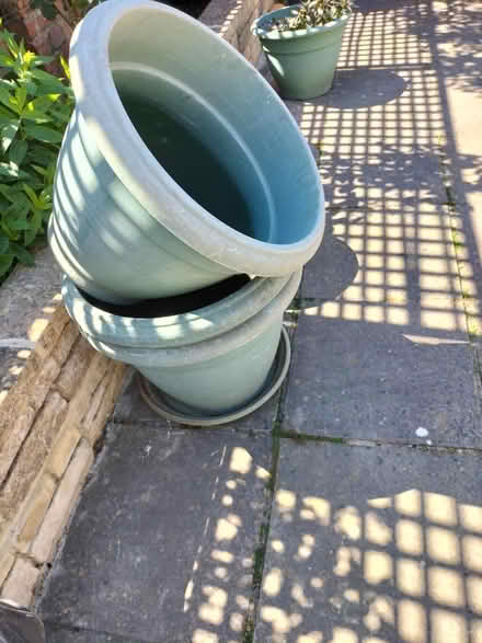 Photo of free 3 Very Lge VGC Plantar Pots/1 Tray (Hilsea Portsmouth PO2) #1