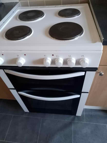 Photo of free Electric cooker (Harlow ,bishop Stortford,) #1