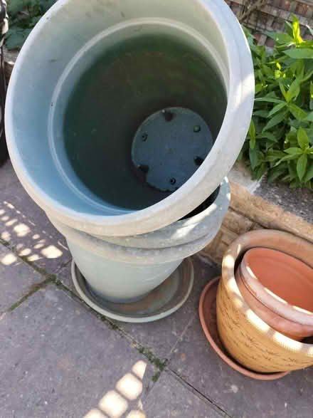 Photo of free 3 Very Lge VGC Plantar Pots/1 Tray (Hilsea Portsmouth PO2) #2