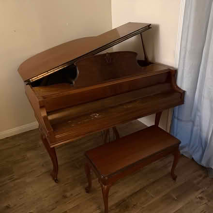 Photo of free Wurlitzer C143 Baby Grand Piano (Woodland Hills, CA) #4