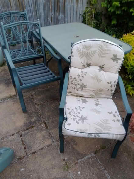Photo of free Garden table and chairs (ME16 off Buckland Hill) #1