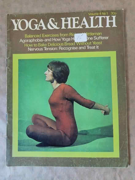 Photo of free Eight Yoga magazines 1980s (Brechin DD9) #2