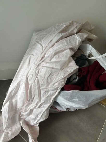 Photo of free Mix of women & men clothes (Sm69dn SM6) #1