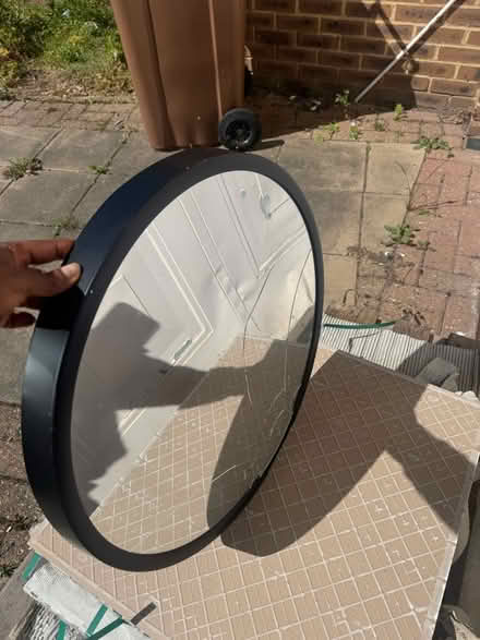 Photo of free Round mirror (SE28) #1