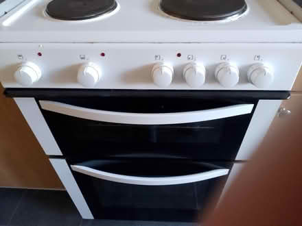Photo of free Electric cooker (Harlow ,bishop Stortford,) #4