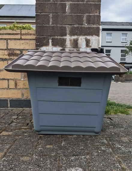 Photo of free Small Plastic Pet House, Cracked Roof (Lipson PL4) #3