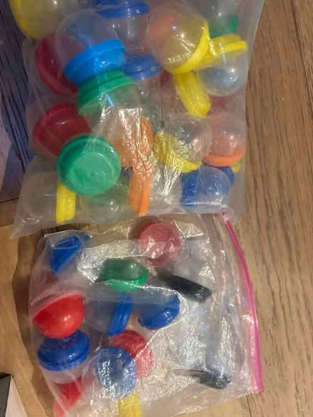 Photo of free empty small toy prize containers (94087) #1