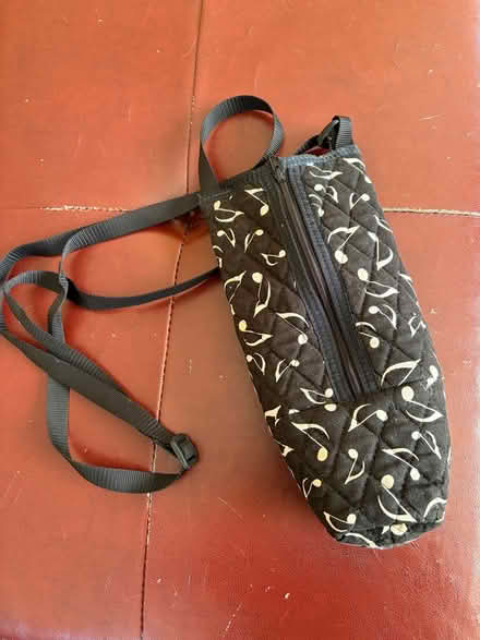 Photo of free Water bottle carrier (North Central San Mateo) #1