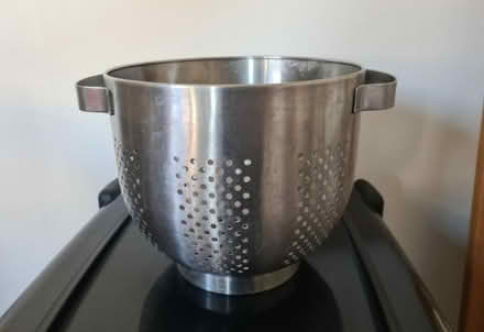 Photo of free Stainless steel colander (Morningside) #1