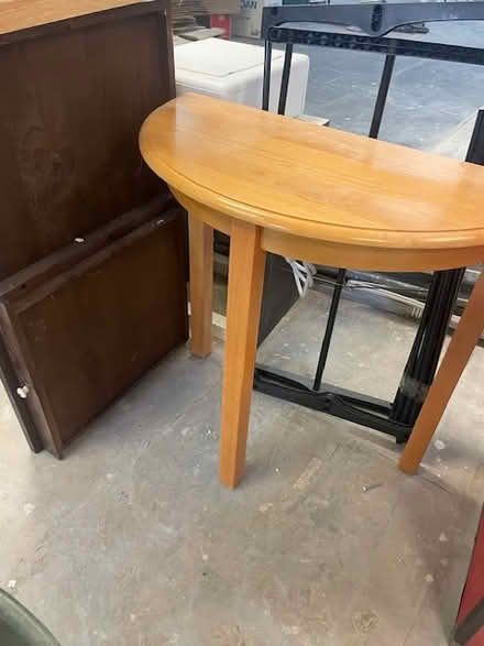 Photo of free Table (South Elgin) #1