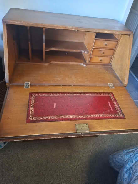 Photo of free Yes sideboard and writing desk. (Putney SW15) #3
