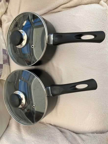 Photo of free Pair of non stick saucepans with lids (Rothley LE7) #3
