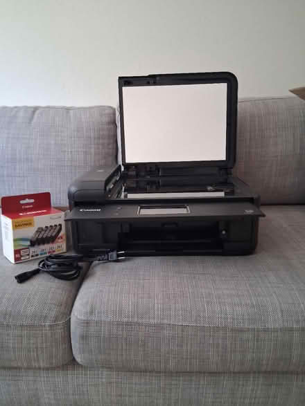 Photo of free Canon tr8520 printer w ink (Southside) #3