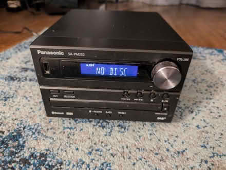 Photo of free Micro hifi (Darby Green GU17) #1