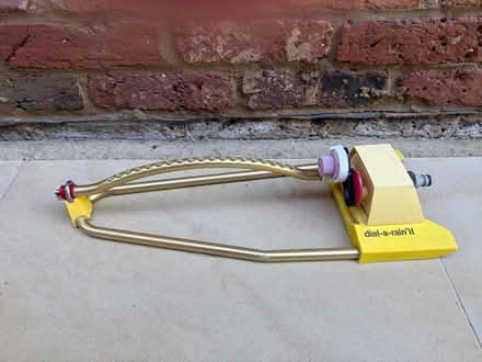 Photo of free Garden water sprinkler (Weybridge KT13) #1