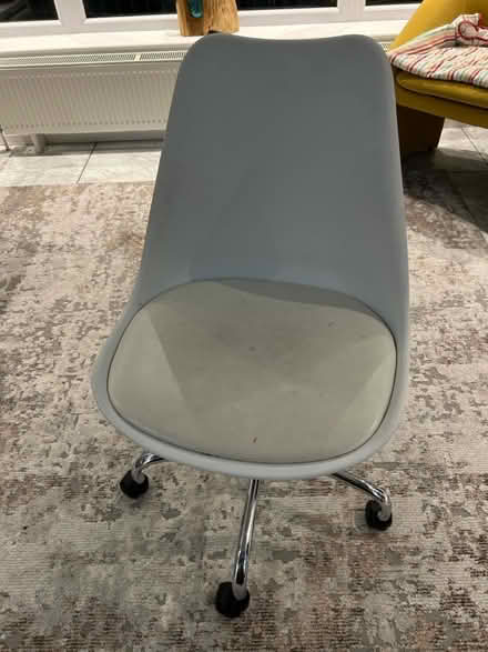 Photo of free Desk chair (RH16) #2